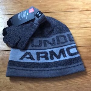 Under Armour Hat and Glove Set